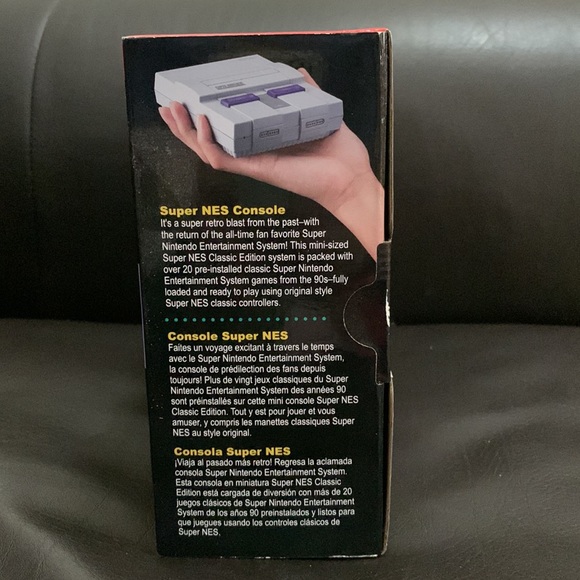 Super Nintendo Entertainment System Classic Edition - Picture 2 of 3